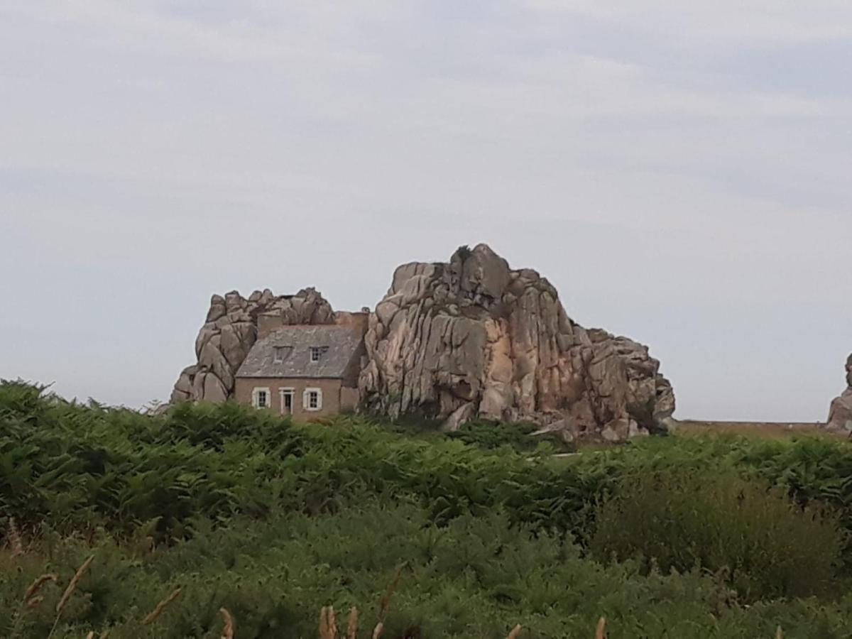 Ty Ann Maison Avec Jardin Clos De Mur, A Proximite Des Commerces Et A 3Km Des Plages Penvenan ภายนอก รูปภาพ