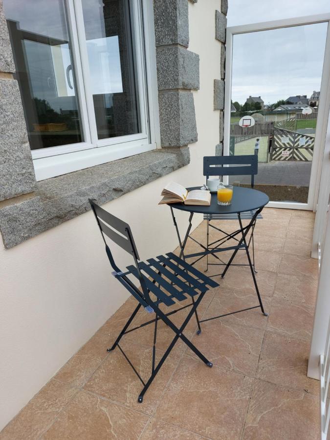 Ty Ann Maison Avec Jardin Clos De Mur, A Proximite Des Commerces Et A 3Km Des Plages Penvenan ภายนอก รูปภาพ